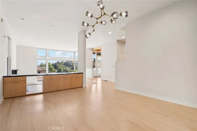 13424 Contour, Sherman Oaks, CA 91423