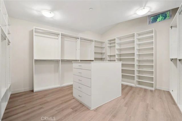 13424 Contour, Sherman Oaks, CA 91423