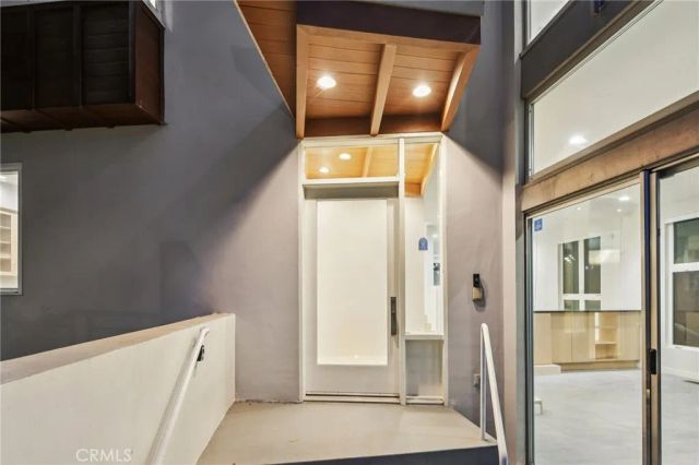 13424 Contour, Sherman Oaks, CA 91423