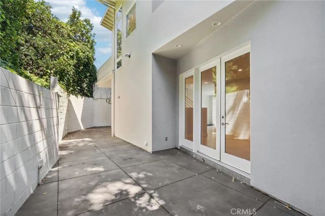 13424 Contour, Sherman Oaks, CA 91423