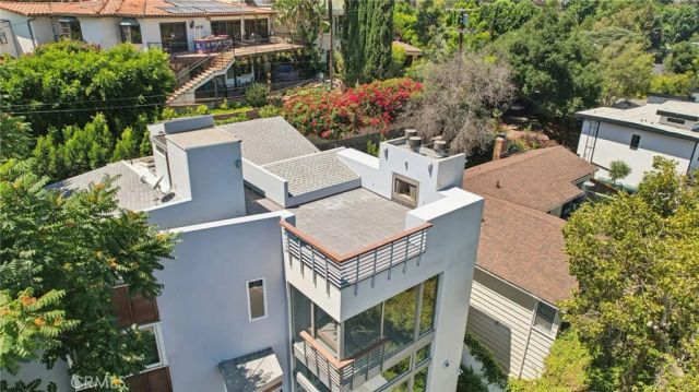 13424 Contour, Sherman Oaks, CA 91423