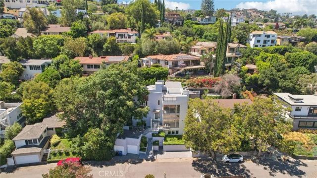 13424 Contour, Sherman Oaks, CA 91423