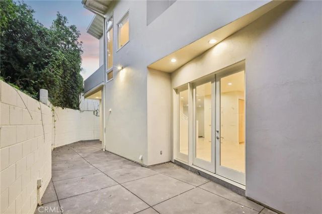 13424 Contour, Sherman Oaks, CA 91423