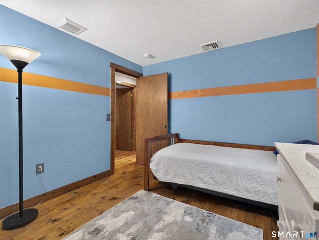 3 Marian Lane, Clinton, CT 06413