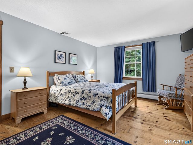 3 Marian Lane, Clinton, CT 06413