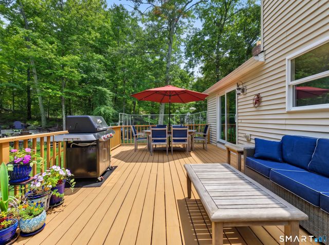 3 Marian Lane, Clinton, CT 06413