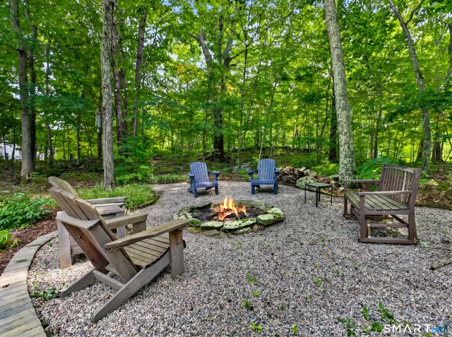 3 Marian Lane, Clinton, CT 06413