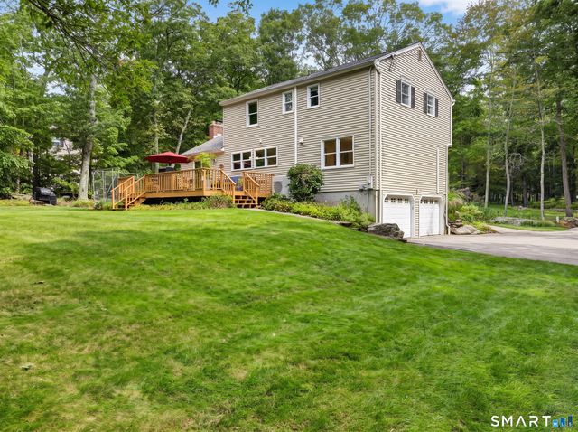 3 Marian Lane, Clinton, CT 06413