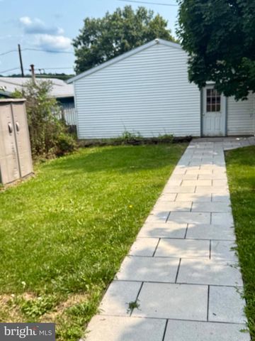 155 E MIDDLE ST, Gettysburg, PA 17325
