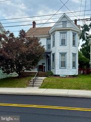 155 E MIDDLE ST, Gettysburg, PA 17325