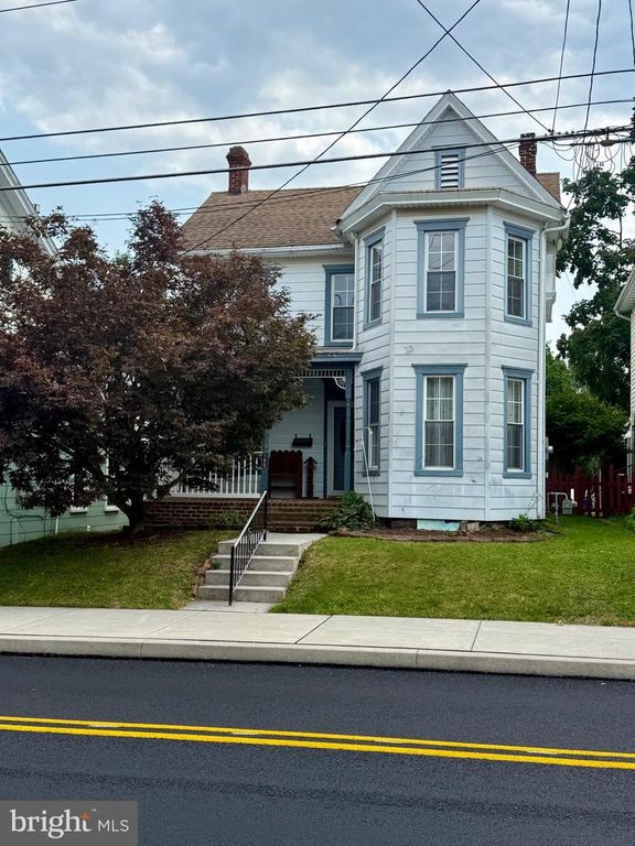 155 E MIDDLE ST, Gettysburg, PA 17325