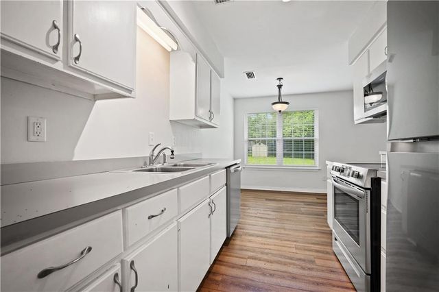 1647 Wagon Wheel Drive, Semmes, AL 36575
