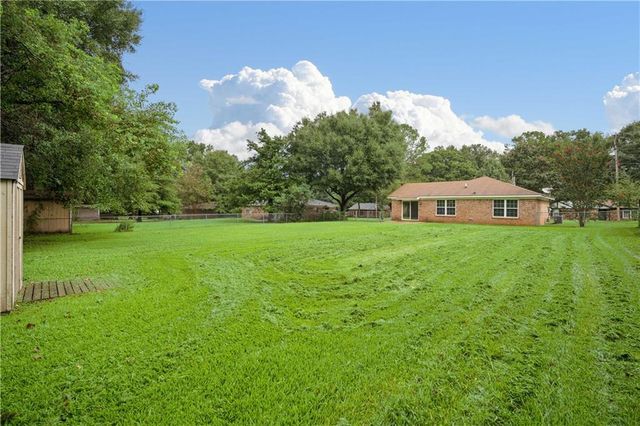 1647 Wagon Wheel Drive, Semmes, AL 36575