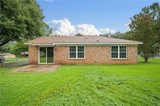 1647 Wagon Wheel Drive, Semmes, AL 36575