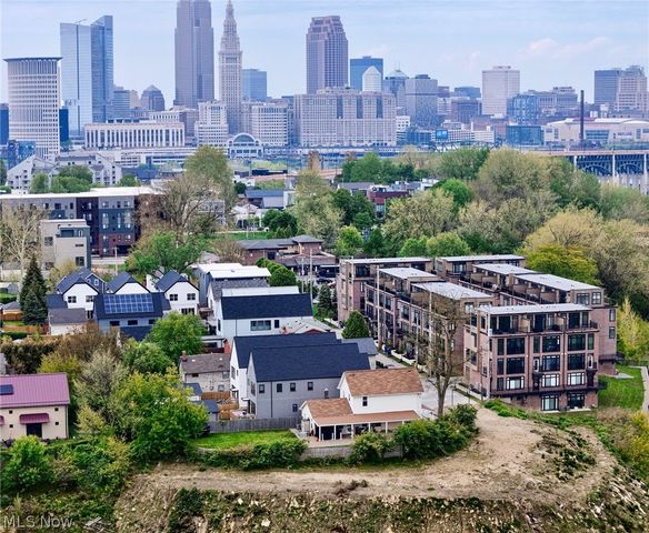 2318 W 19th Street, Cleveland, OH 44113