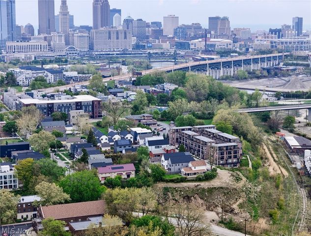 2318 W 19th Street, Cleveland, OH 44113