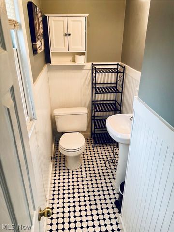 2318 W 19th Street, Cleveland, OH 44113