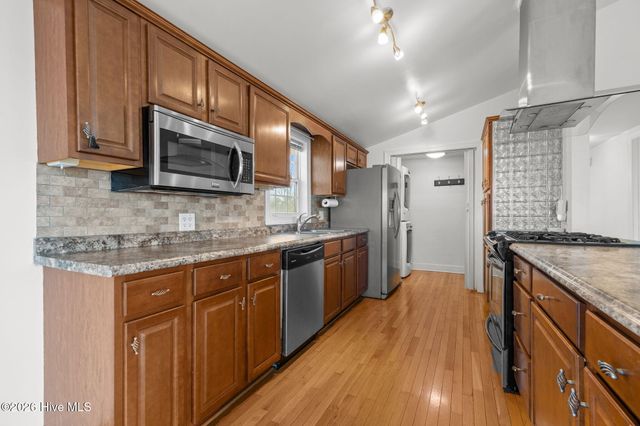 2917 Highway 70, Beaufort, NC 28516