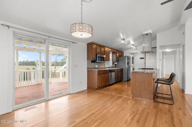 2917 Highway 70, Beaufort, NC 28516