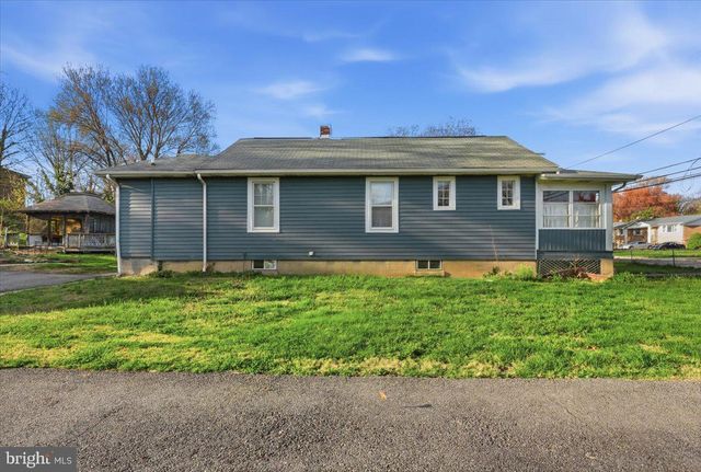 2519 SHADYSIDE AVE, Suitland, MD 20746