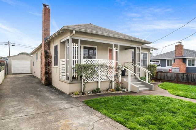 656 Myrtle Street, Half Moon Bay, CA 94019