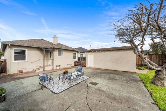 656 Myrtle Street, Half Moon Bay, CA 94019