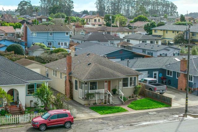 656 Myrtle Street, Half Moon Bay, CA 94019