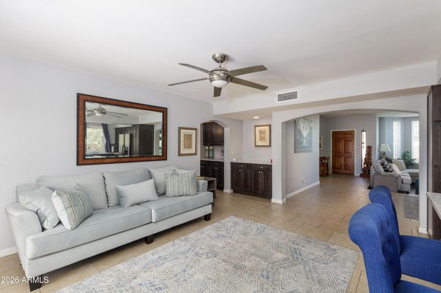 6769 E GRANDVIEW Drive, Scottsdale, AZ 85254