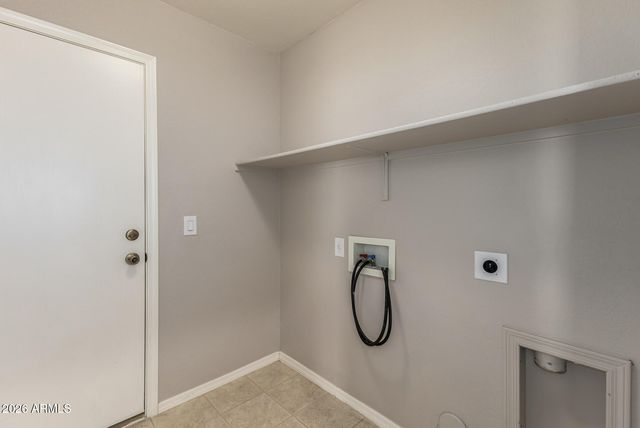 3956 E MAPLEWOOD Street, Gilbert, AZ 85297