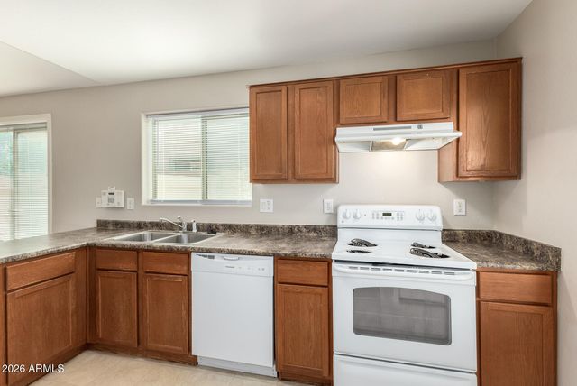 3956 E MAPLEWOOD Street, Gilbert, AZ 85297