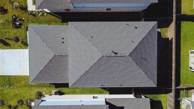 8486 Sweet Cherry Ln, Magnolia, TX 77354