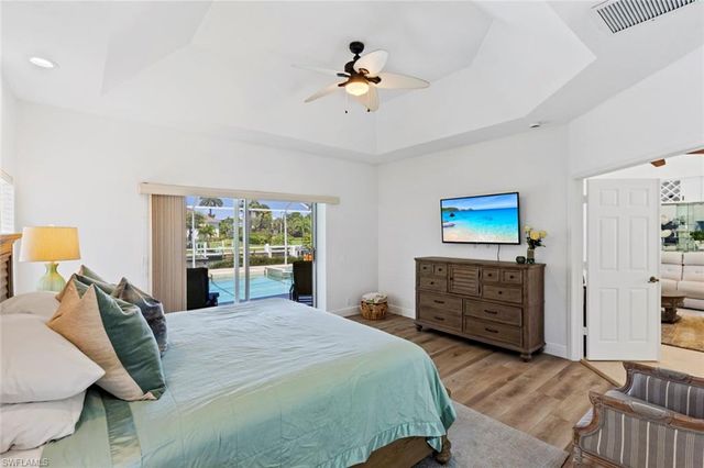 1084 Whiteheart CT, Marco Island, FL 34145
