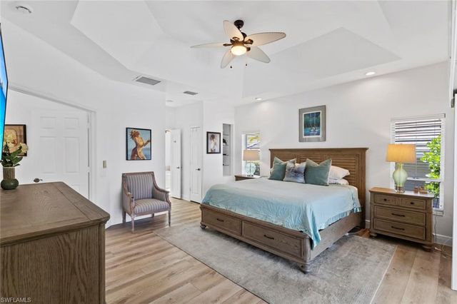 1084 Whiteheart CT, Marco Island, FL 34145