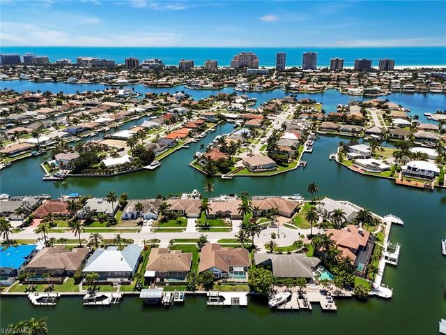 1084 Whiteheart CT, Marco Island, FL 34145