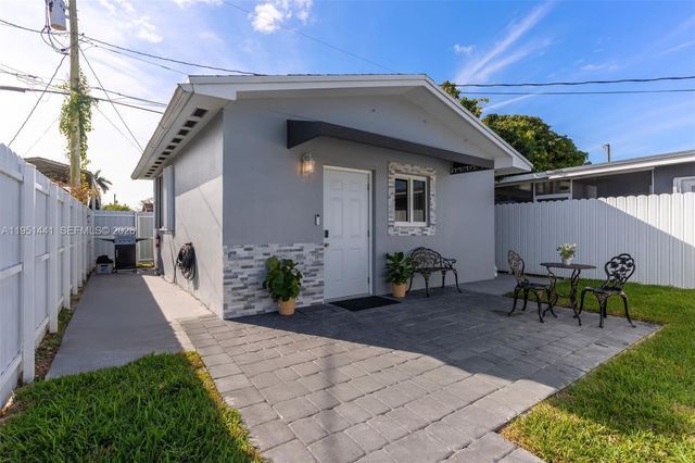 1430 NE 11th St 1430, Homestead, FL 33033