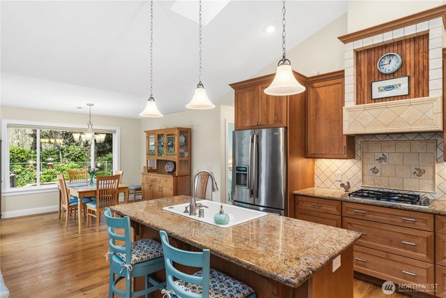 346 Dungeness Meadows, Sequim, WA 98382