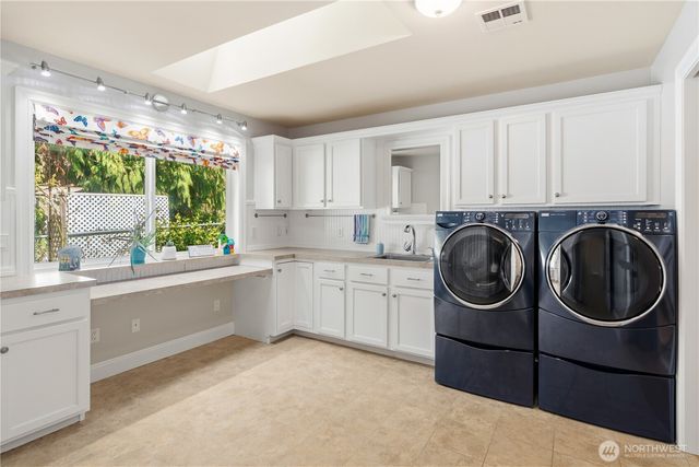 346 Dungeness Meadows, Sequim, WA 98382