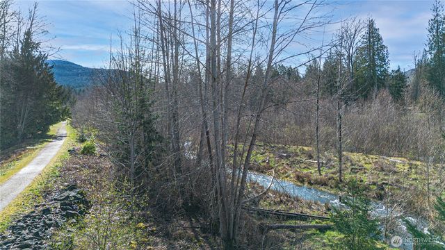 346 Dungeness Meadows, Sequim, WA 98382