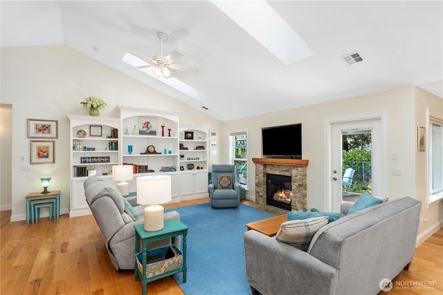 346 Dungeness Meadows, Sequim, WA 98382