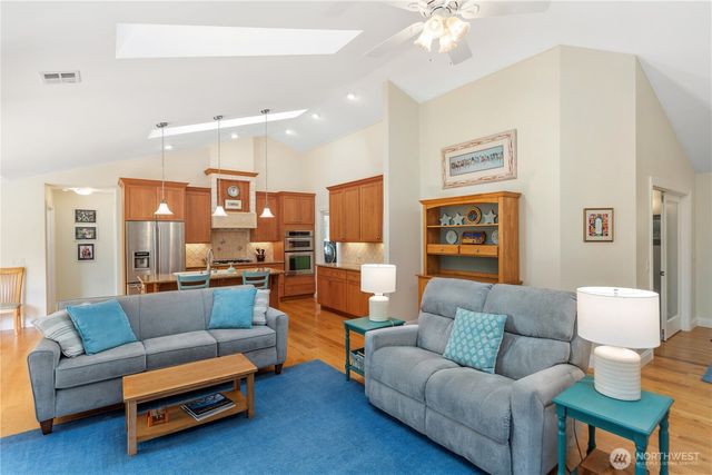 346 Dungeness Meadows, Sequim, WA 98382