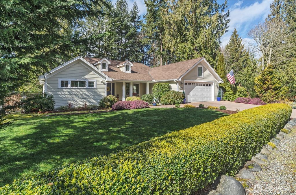 346 Dungeness Meadows, Sequim, WA 98382
