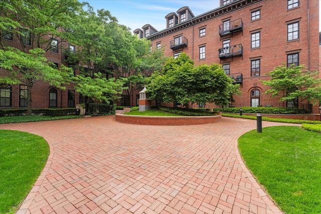 21 Father Francis Gilday St 314, Boston, MA 02118