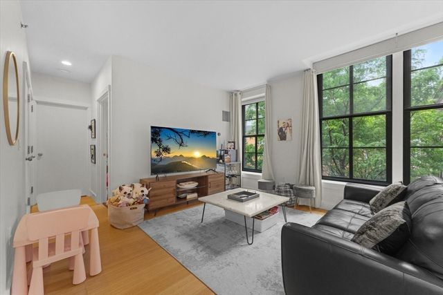21 Father Francis Gilday St 314, Boston, MA 02118