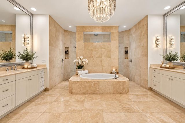 2825 Jockey Circle W, Davie, FL 33330