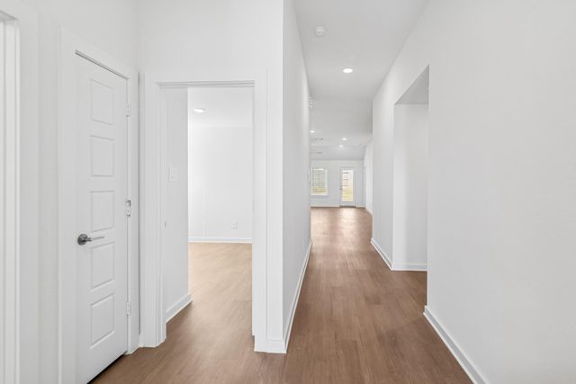 707 Hackberry Branch Court, Magnolia, TX 77354