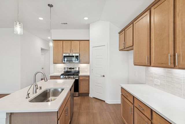 707 Hackberry Branch Court, Magnolia, TX 77354