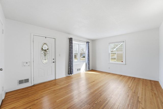 3110 Pennsylvania Avenue S, Saint Louis Park, MN 55426