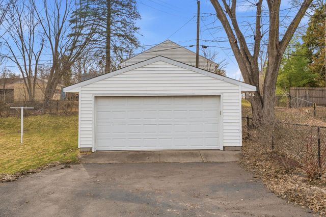 3110 Pennsylvania Avenue S, Saint Louis Park, MN 55426