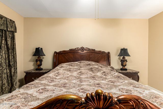 14832 W RAVENSWOOD Drive, Sun City West, AZ 85375