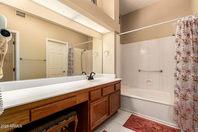 14832 W RAVENSWOOD Drive, Sun City West, AZ 85375